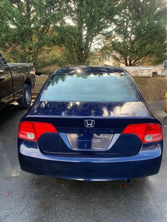 2007 Honda Civic 8th Gen - Image 2 of 4
