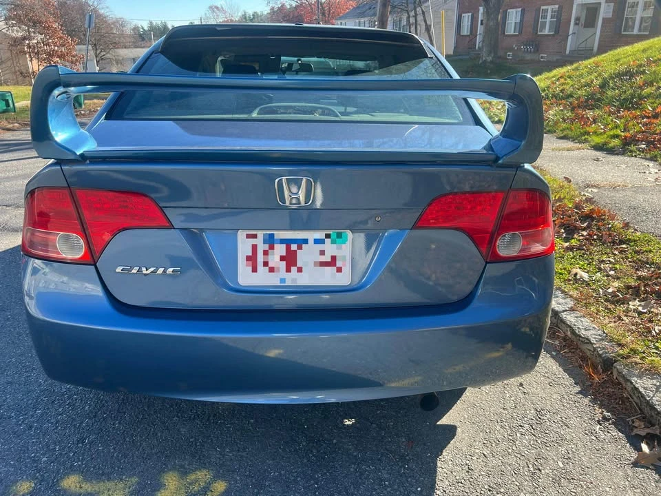 2007 Honda Civic 8th Gen - Image 2 of 4