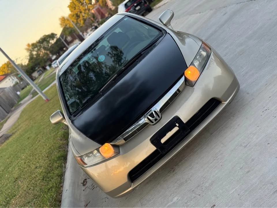 2007 Honda Civic 8th Gen - Image 2 of 9