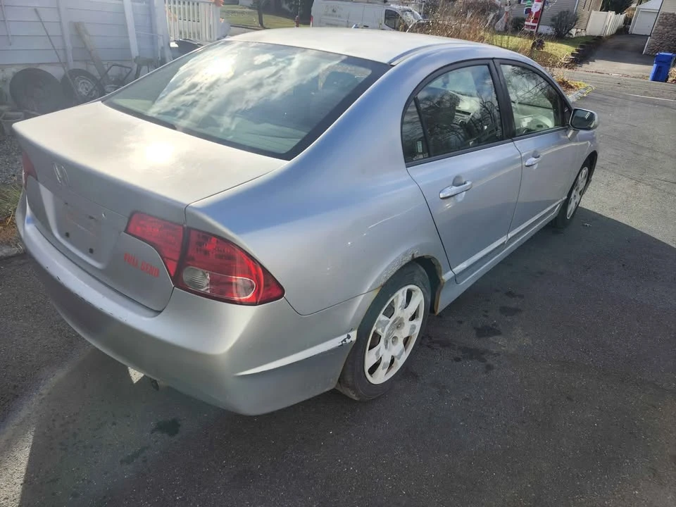 2007 Honda Civic 8th Gen - Image 2 of 5