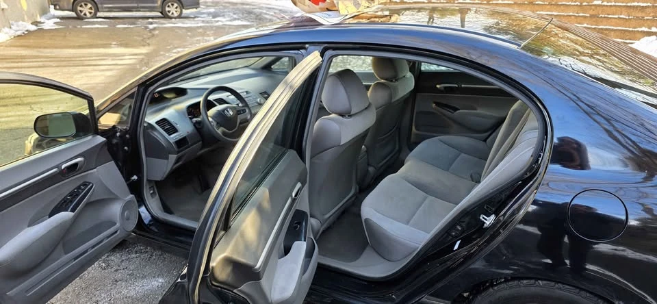 2007 Honda Civic 8th Gen - Image 8 of 13