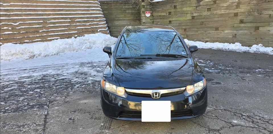 2007 Honda Civic 8th Gen - Image 2 of 13