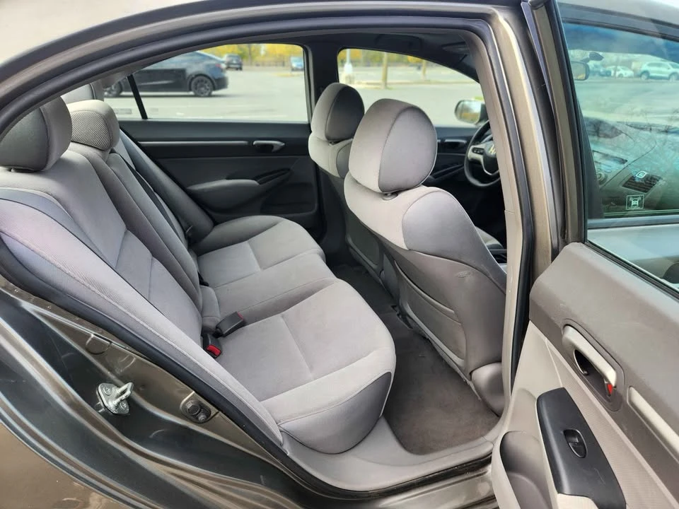 2007 Honda Civic 8th Gen - Image 11 of 17