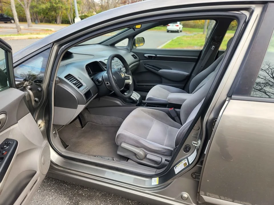 2007 Honda Civic 8th Gen - Image 7 of 17