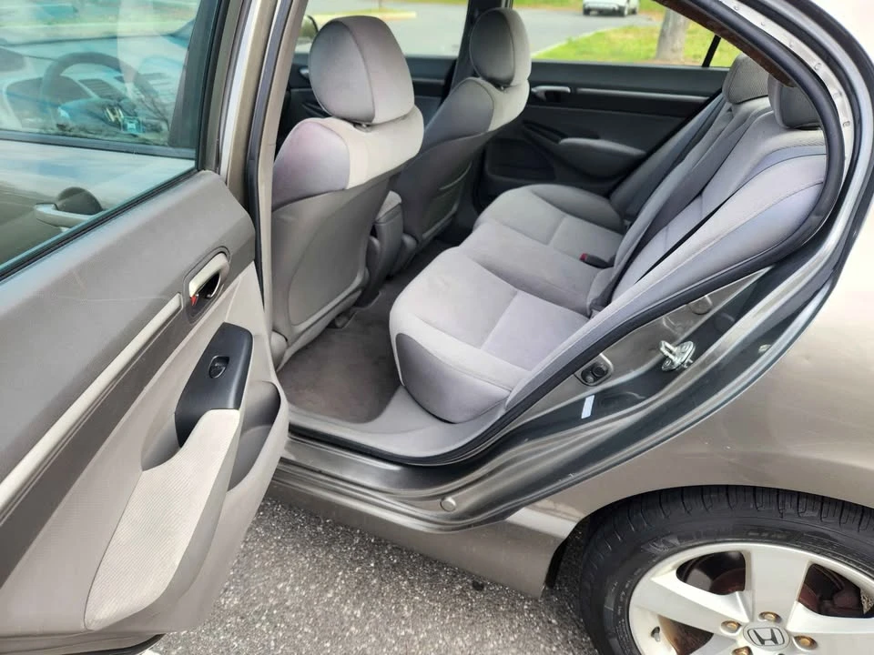 2007 Honda Civic 8th Gen - Image 10 of 17