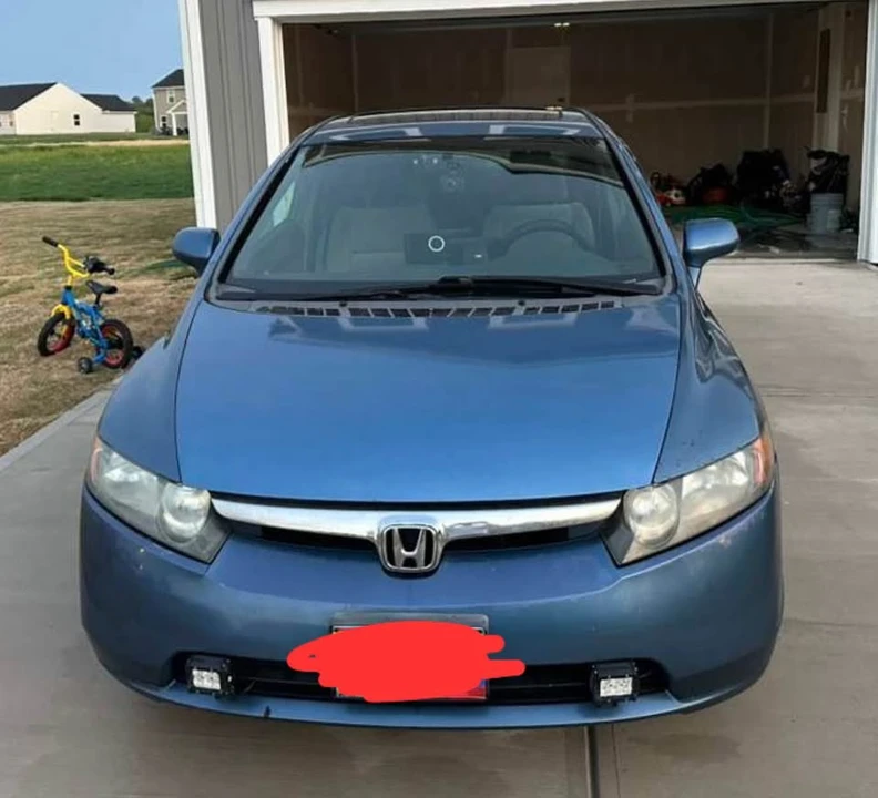 2007 Honda Civic 8th Gen - Image 2 of 3