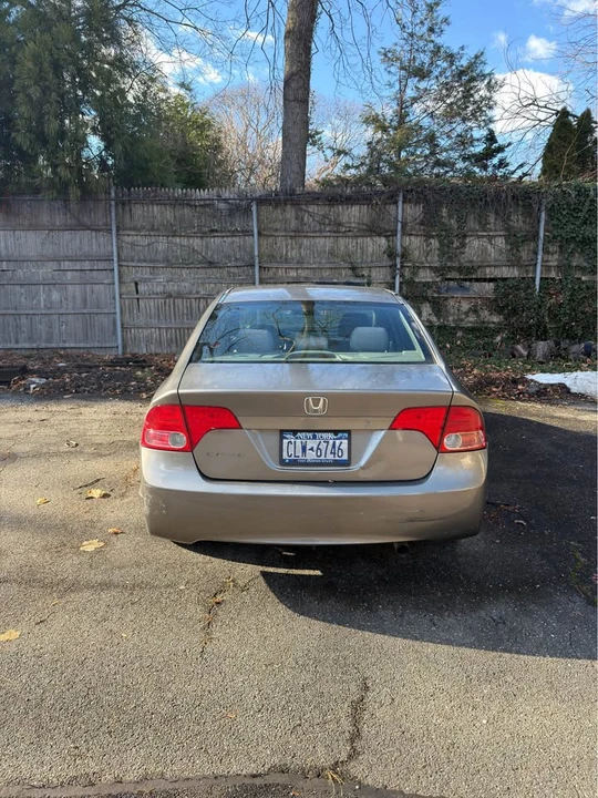 2007 Honda Civic 8th Gen - Image 2 of 12
