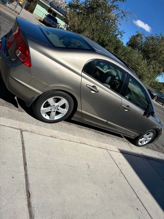 2007 Honda Civic 8th Gen - Image 3 of 9