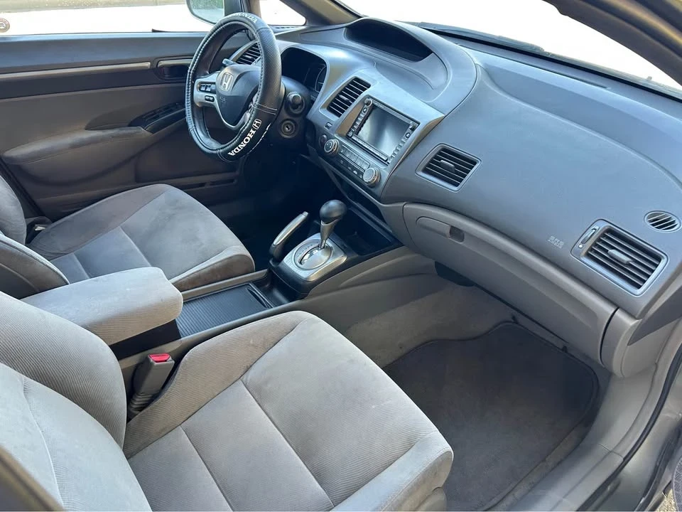 2007 Honda Civic 8th Gen - Image 9 of 14
