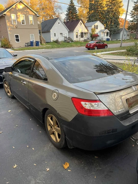 2007 Honda Civic 8th Gen - Image 3 of 4