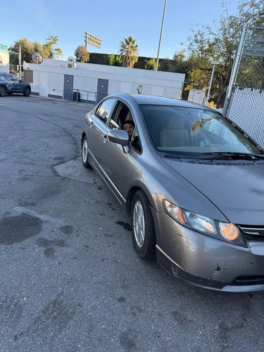 2007 Honda Civic 8th Gen - Image 2 of 3