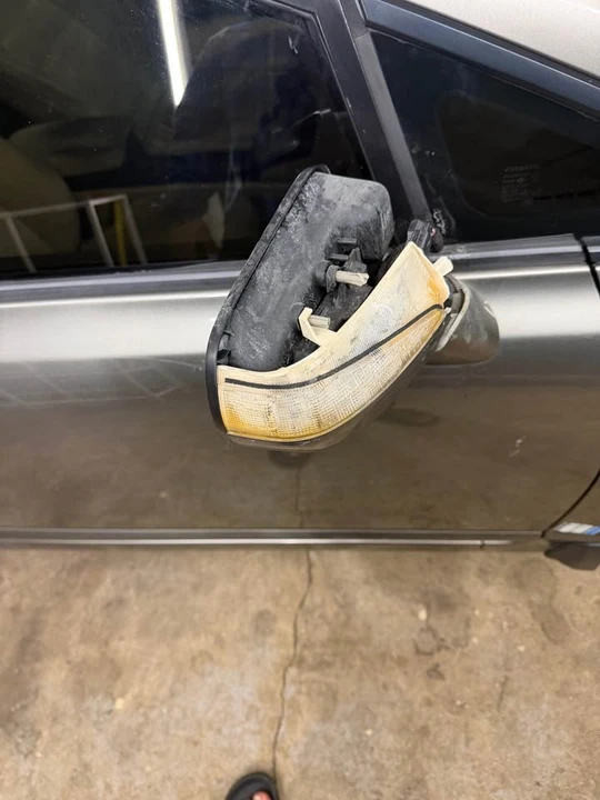 2007 Honda Civic 8th Gen - Image 4 of 11