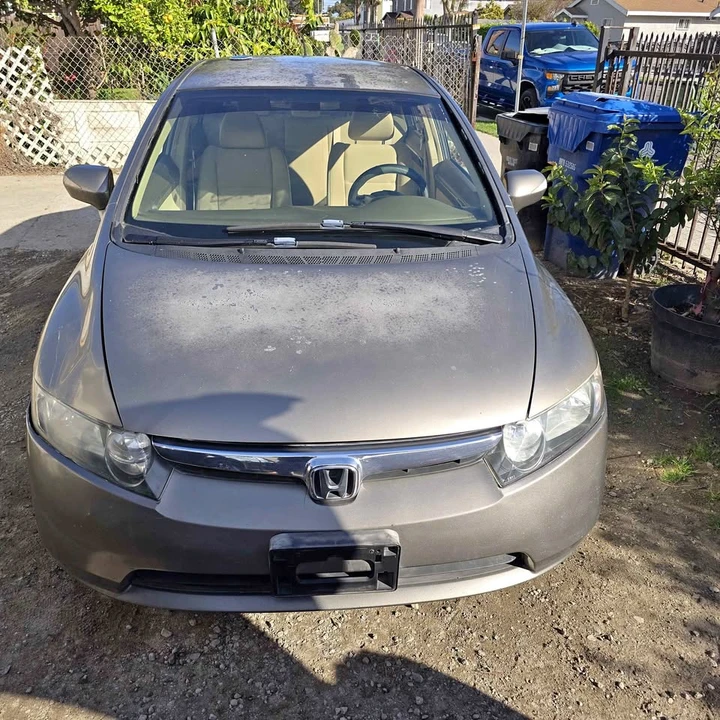 2007 Honda Civic 8th Gen - Image 2 of 8