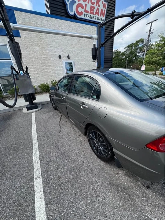 2007 Honda Civic 8th Gen - Image 2 of 7