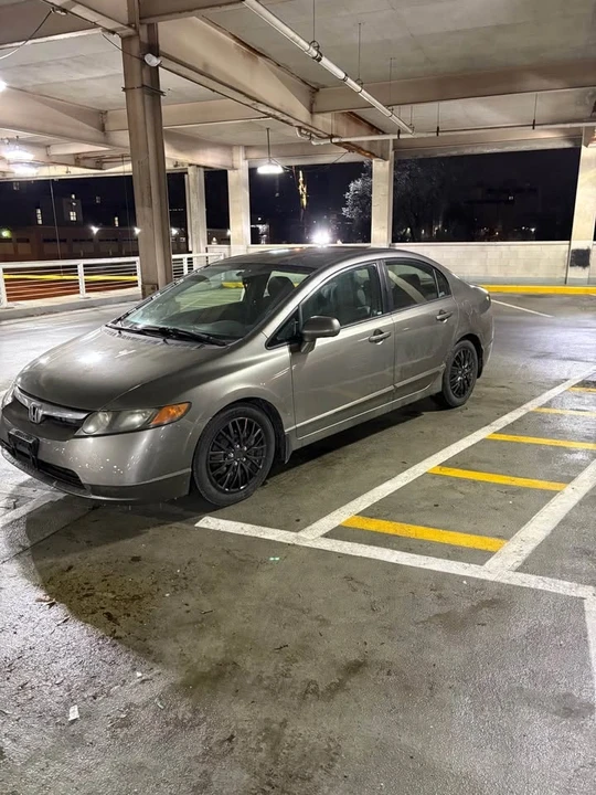 2007 Honda Civic 8th Gen - Image 4 of 7