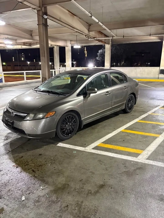 2007 Honda Civic 8th Gen - Image 3 of 7