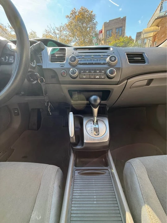 2007 Honda Civic 8th Gen - Image 7 of 11