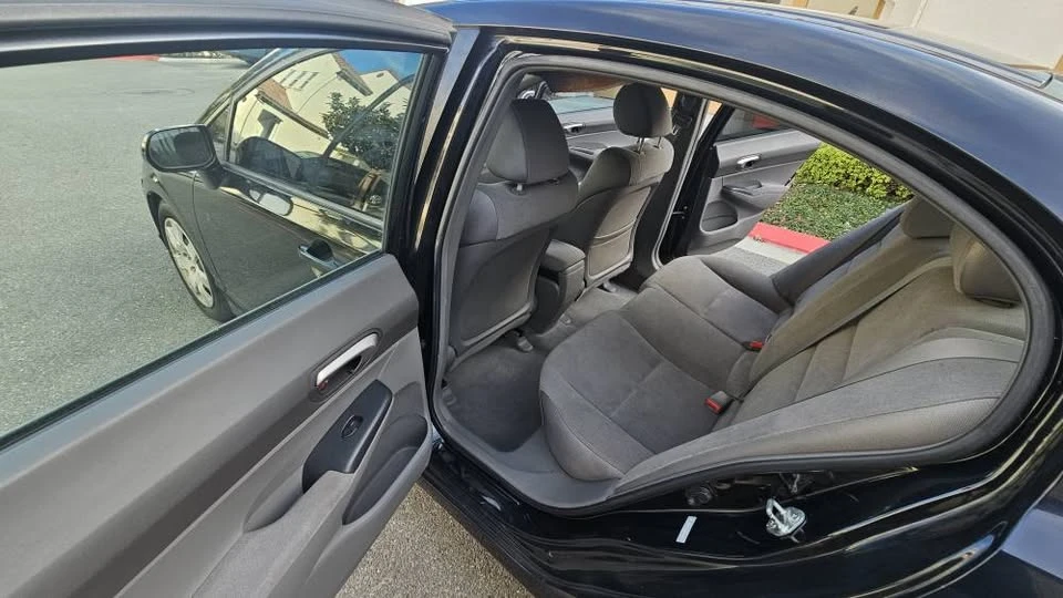 2007 Honda Civic 8th Gen - Image 9 of 13
