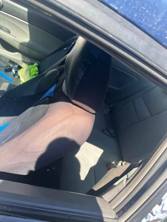 2007 Honda Civic 8th Gen - Image 2 of 12