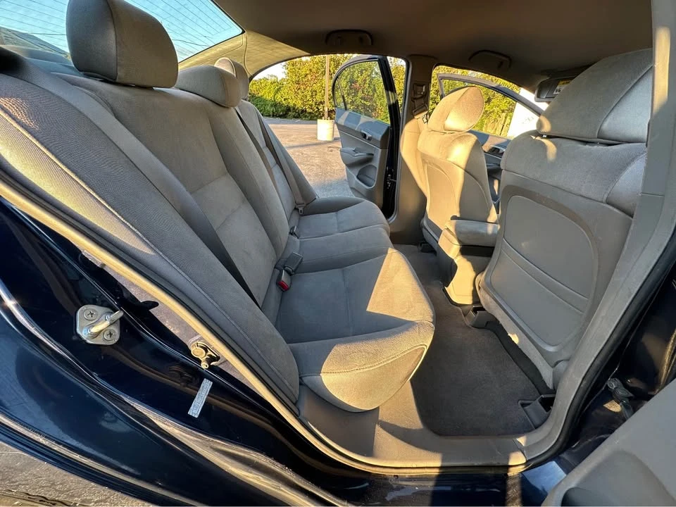 2007 Honda Civic 8th Gen - Image 10 of 12