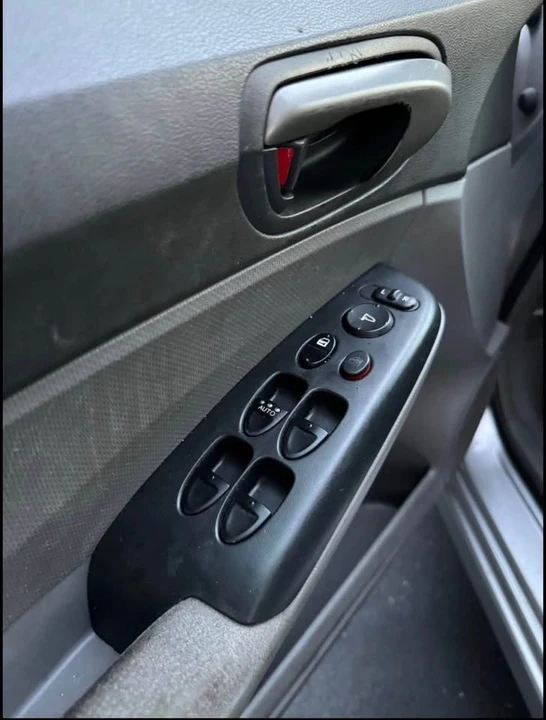 2007 Honda Civic 8th Gen - Image 11 of 13
