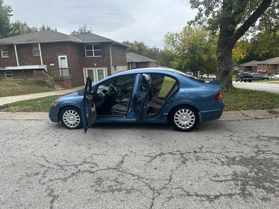 2007 Honda Civic 8th Gen - Image 5 of 7