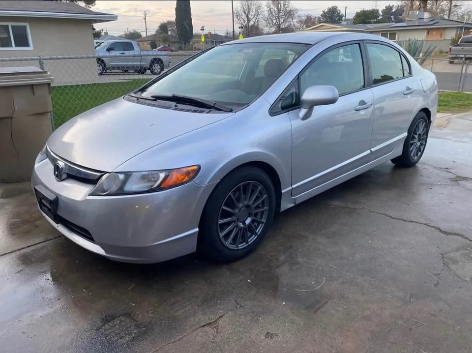 2007 Honda Civic 8th Gen - Image 2 of 6