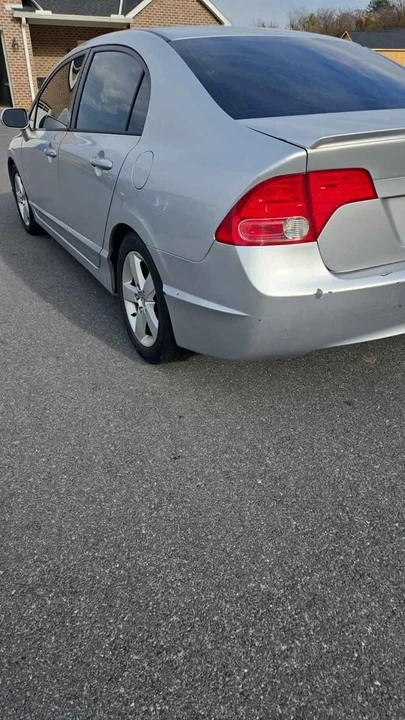 2007 Honda Civic 8th Gen - Image 4 of 11