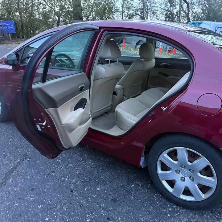 2007 Honda Civic 8th Gen - Image 8 of 14
