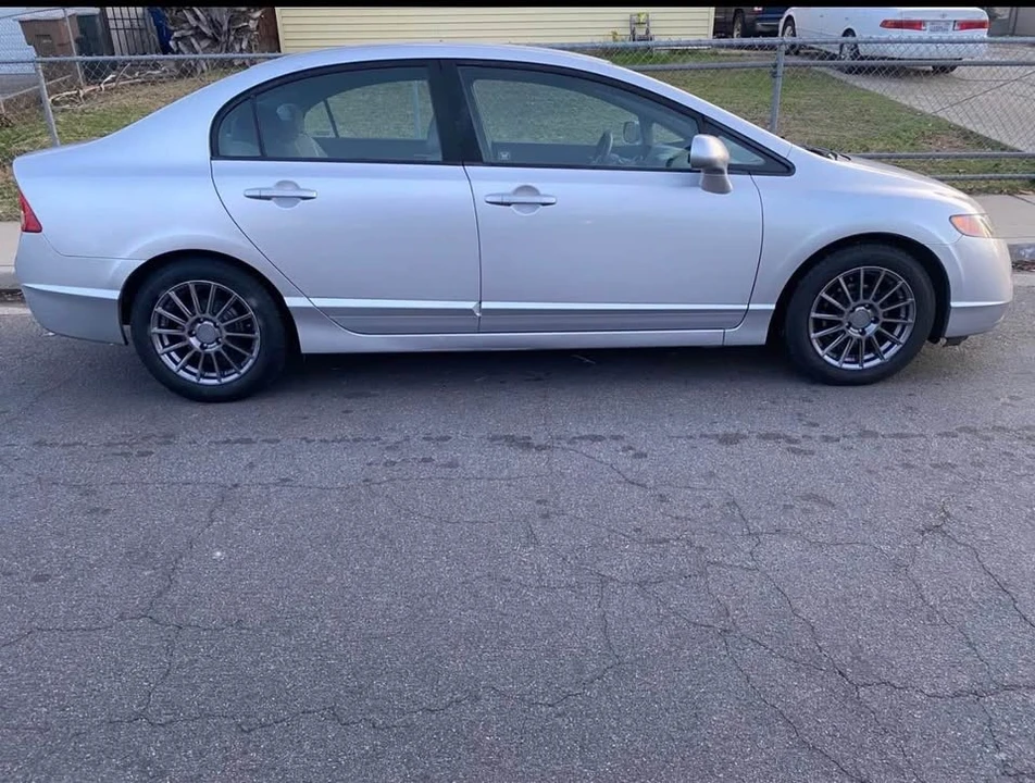 2007 Honda Civic 8th Gen - Image 5 of 6