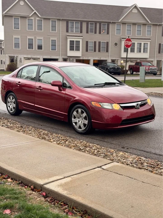 2007 Honda Civic 8th Gen - Image 2 of 8