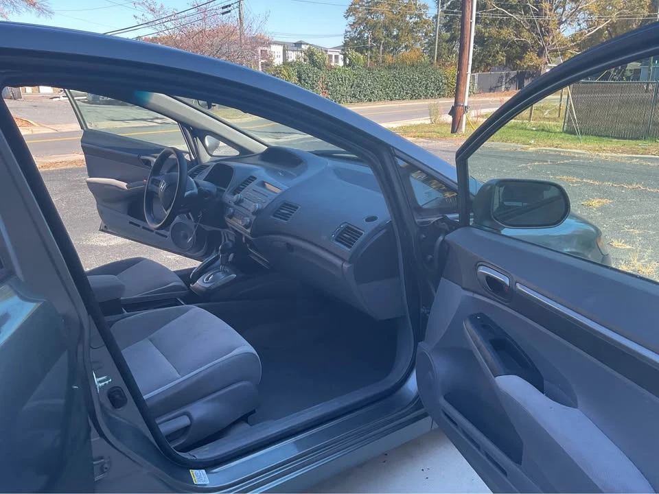 2007 Honda Civic 8th Gen - Image 2 of 12