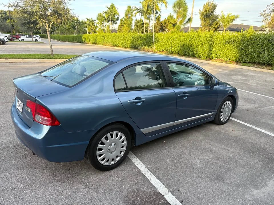 2007 Honda Civic 8th Gen - Image 2 of 14