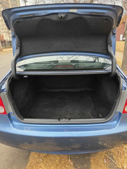 2007 Honda Civic 8th Gen - Image 7 of 9
