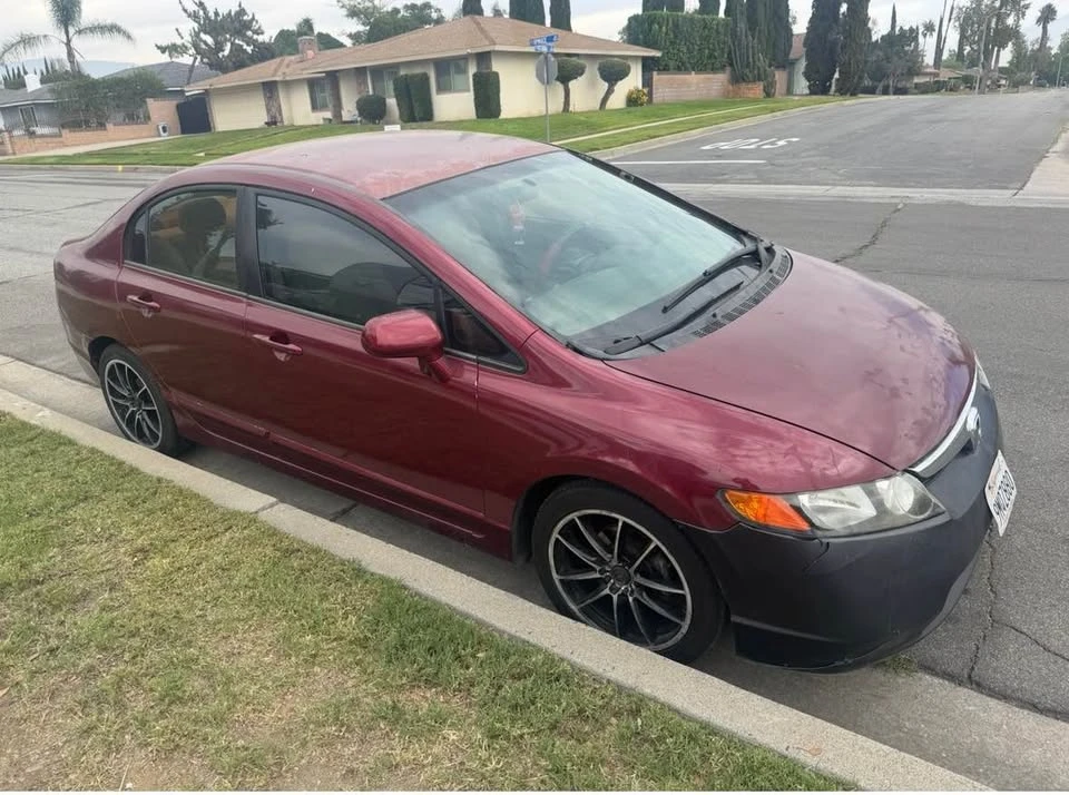 2007 Honda Civic 8th Gen - Image 2 of 9