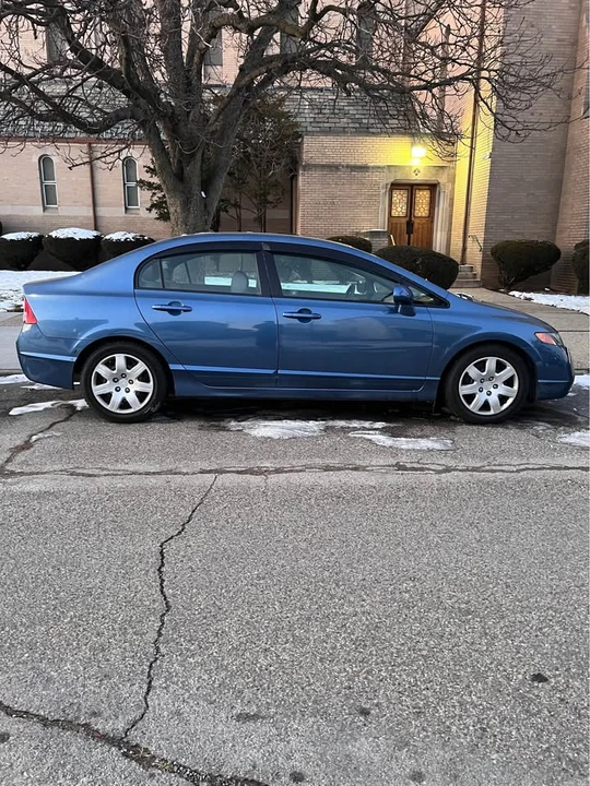 2007 Honda Civic 8th Gen - Image 2 of 18