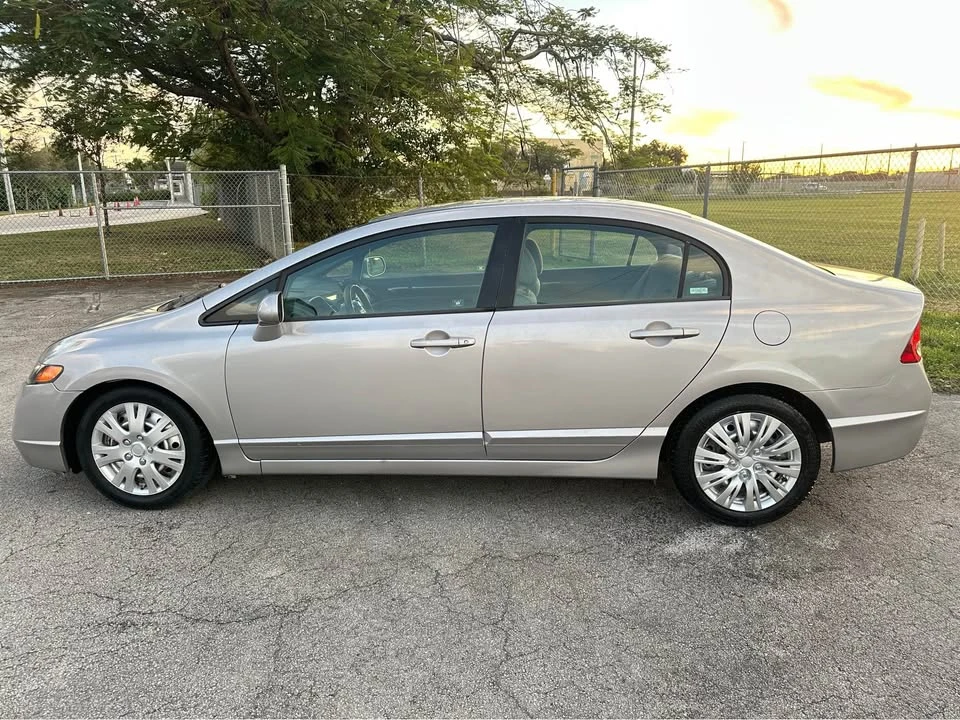 2007 Honda Civic 8th Gen - Image 6 of 17