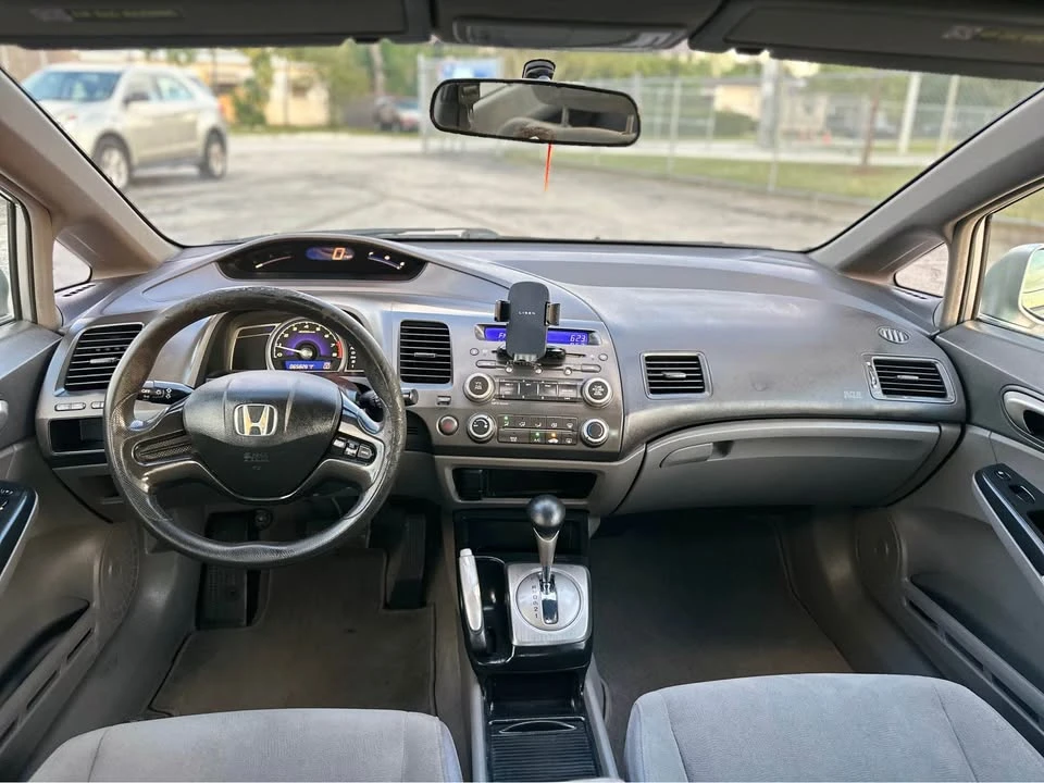 2007 Honda Civic 8th Gen - Image 9 of 17