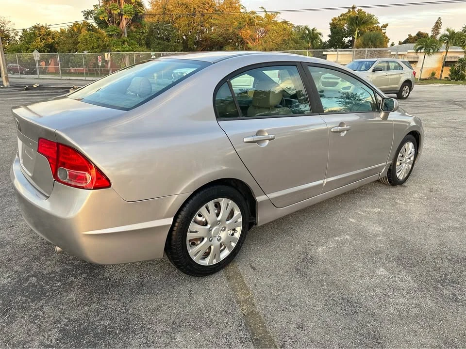2007 Honda Civic 8th Gen - Image 3 of 17