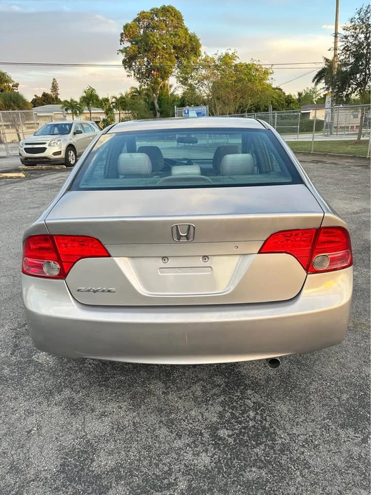 2007 Honda Civic 8th Gen - Image 4 of 17