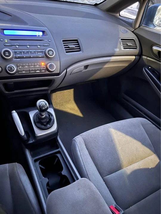 2007 Honda Civic 8th Gen - Image 13 of 19