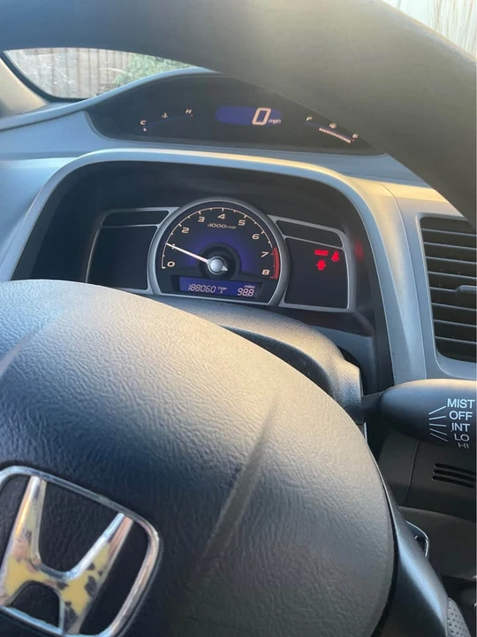 2007 Honda Civic 8th Gen - Image 4 of 9