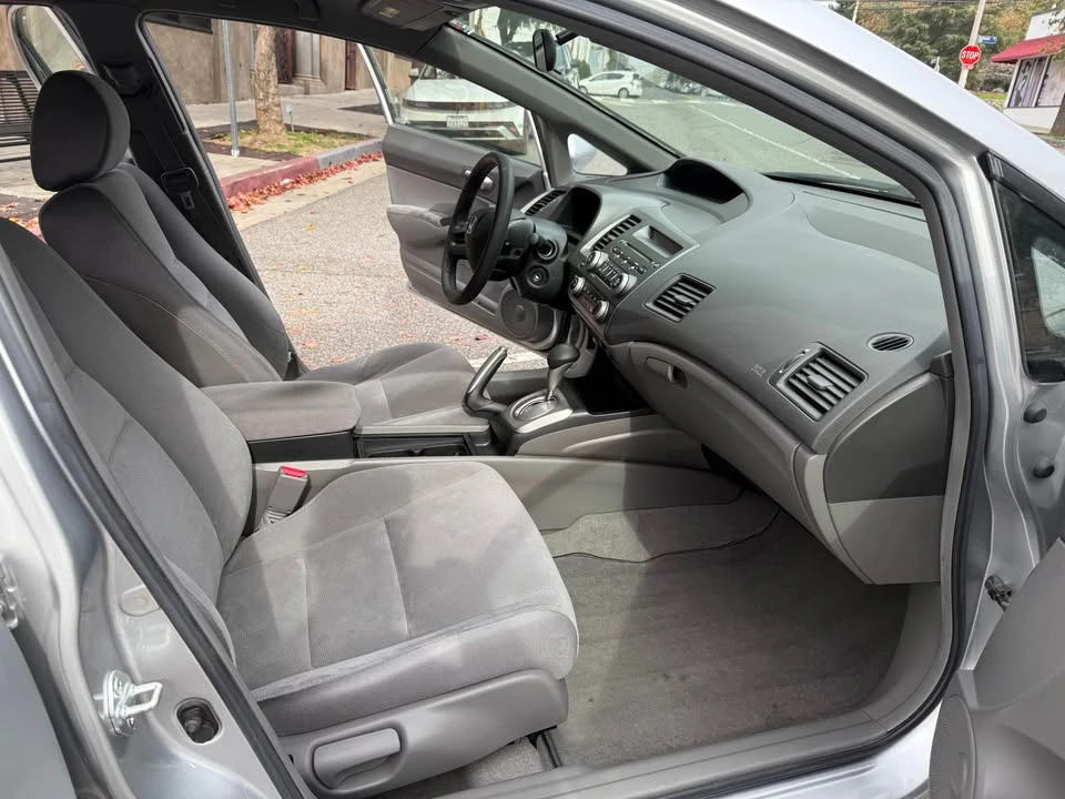 2007 Honda Civic 8th Gen - Image 10 of 16