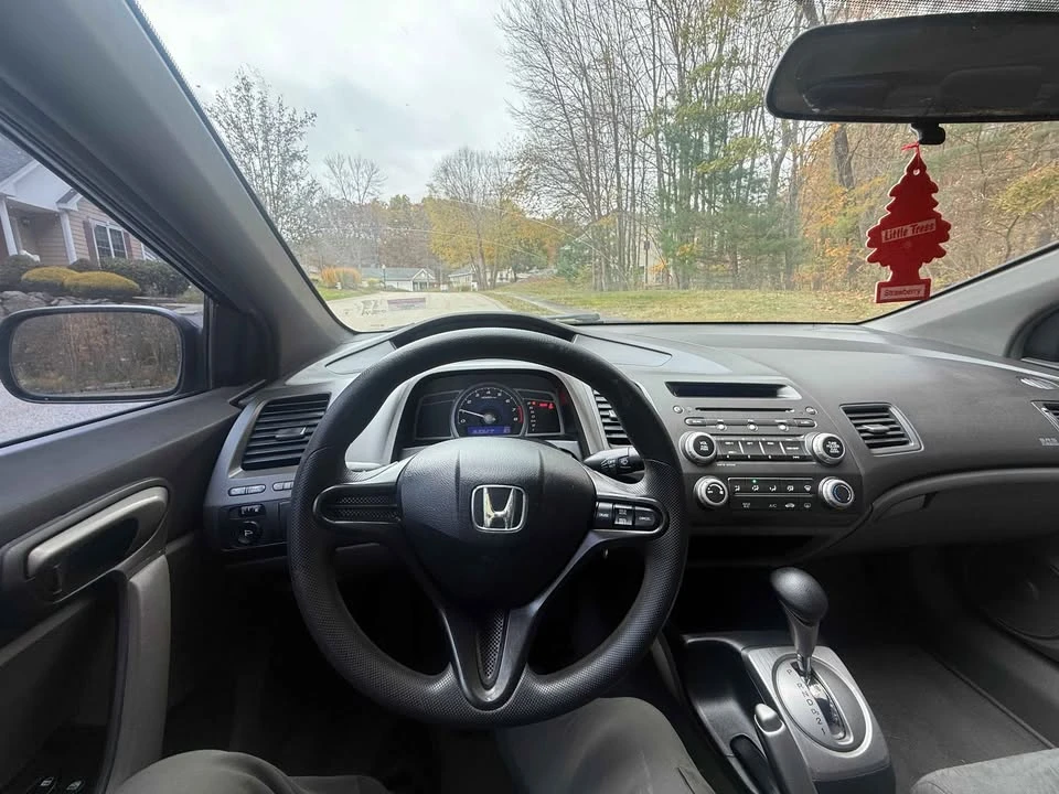 2007 Honda Civic 8th Gen - Image 2 of 7