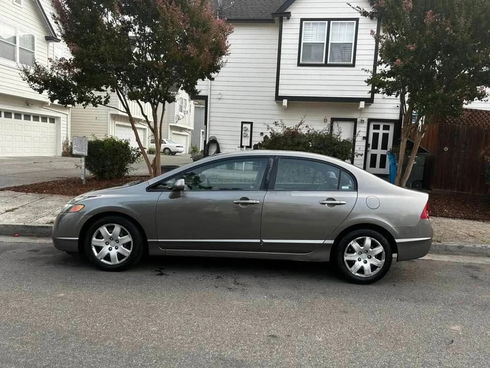 2007 Honda Civic 8th Gen - Image 4 of 9