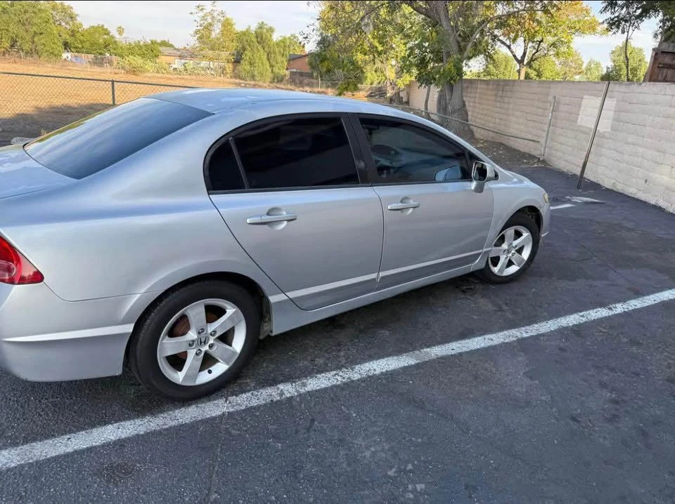 2007 Honda Civic 8th Gen - Image 8 of 8