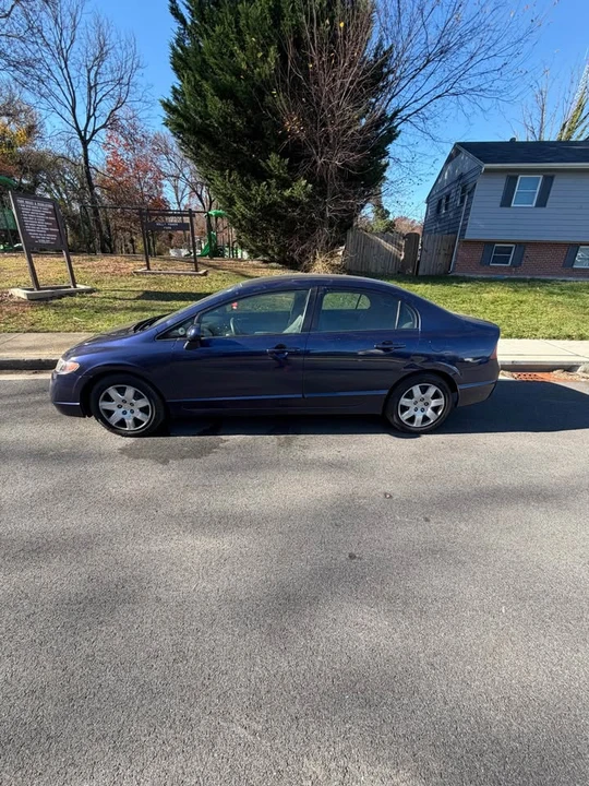 2007 Honda Civic 8th Gen - Image 2 of 10