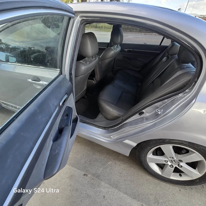 2007 Honda Civic 8th Gen - Image 5 of 17