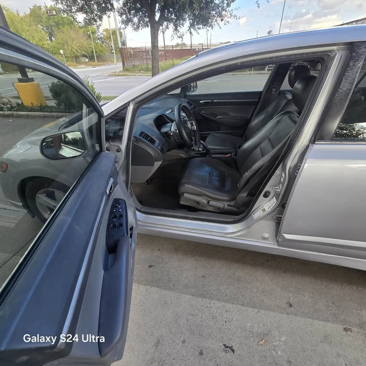 2007 Honda Civic 8th Gen - Image 3 of 17