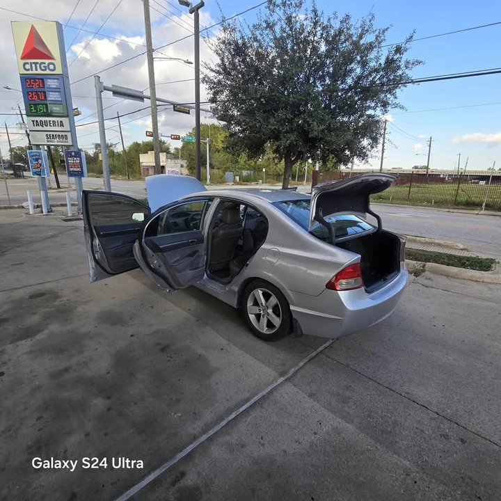 2007 Honda Civic 8th Gen - Image 14 of 17